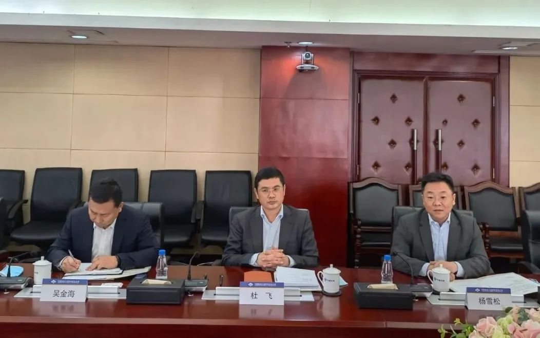 探讨合作新模式!何清华带队赴中国路桥拜访交流