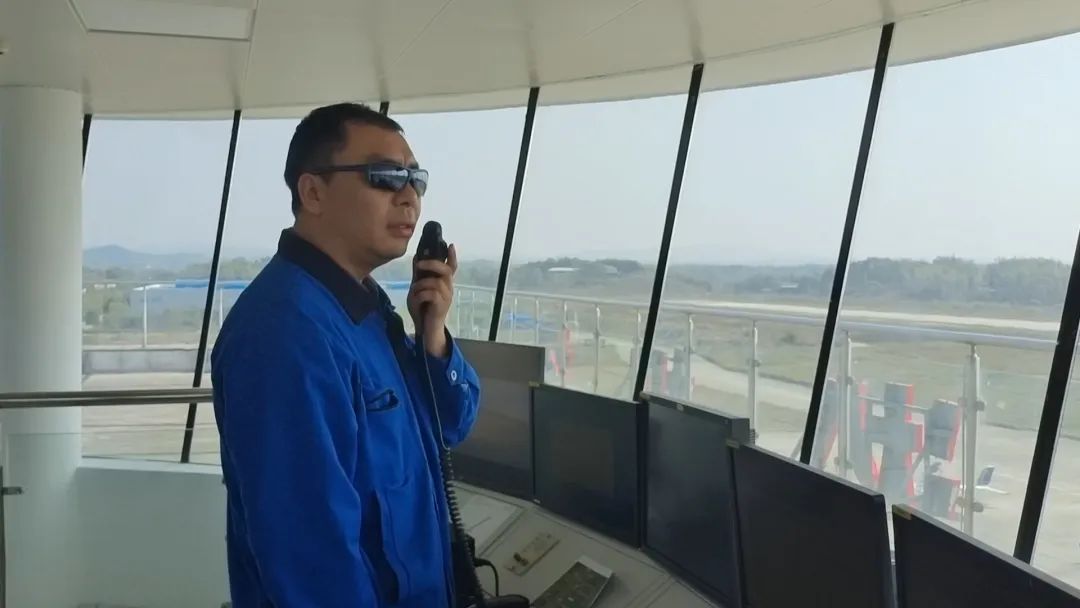 空地协同显身手!湖南航空应急救援队山河机组开展特情处置应急演练